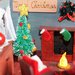 Modellino natalizio salotto in legno dipinto a mano personalizzabile