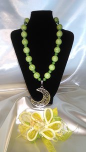 Collana con perle in ceramica verde