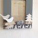 Cornice, portafoto grigia moderna a tema invernale, decorazioni legno bianco, juta