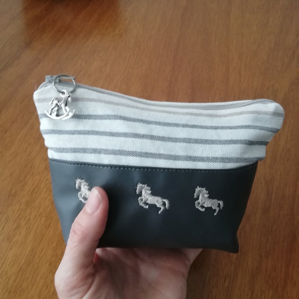 Gladdon Borsa A Tracolla Donna In Ecopelle – Media, 5 Tasche Con Cerniera, Tracolla Larga In Tessuto, Senza PFAS (Nero)