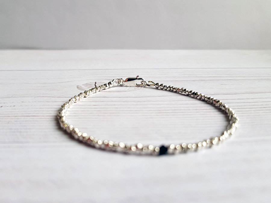 81stgeneration Bracciale in Conchiglia di Abalone per Donna in Argento Sterling 925 | Design a Catena Sottile | Bracciale Boho Impilabile con Conchiglie Rotonde Iridescenti
