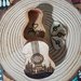 Scatolina chitarra portaplettri artigianale, legno pirografato personalizzato 1 plettro in legno incluso, per musicista band laurea San Valentino