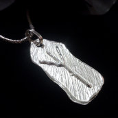 Ciondolo runico/vikings "runa Algiz" in argento 925 fatto a mano C10