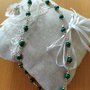 Collana con cristallini e perline  di legno verdi