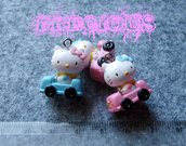 Charms Hello Kitty in auto