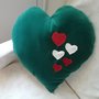 Cuscino  a forma di cuore verde smeraldo