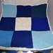 Copertina neonato uncinetto quadrata a quadrati 80x80, toni blu, lana baby