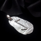 Ciondolo runico/vikings "runa Eihwaz" in argento 925 fatto a mano C89
