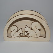 Portatovagliolo in legno artigianale sagoma scoiattolo 15x10x5