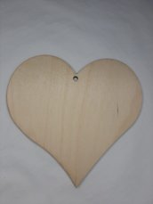Sagoma cuore in legno asimmetrico