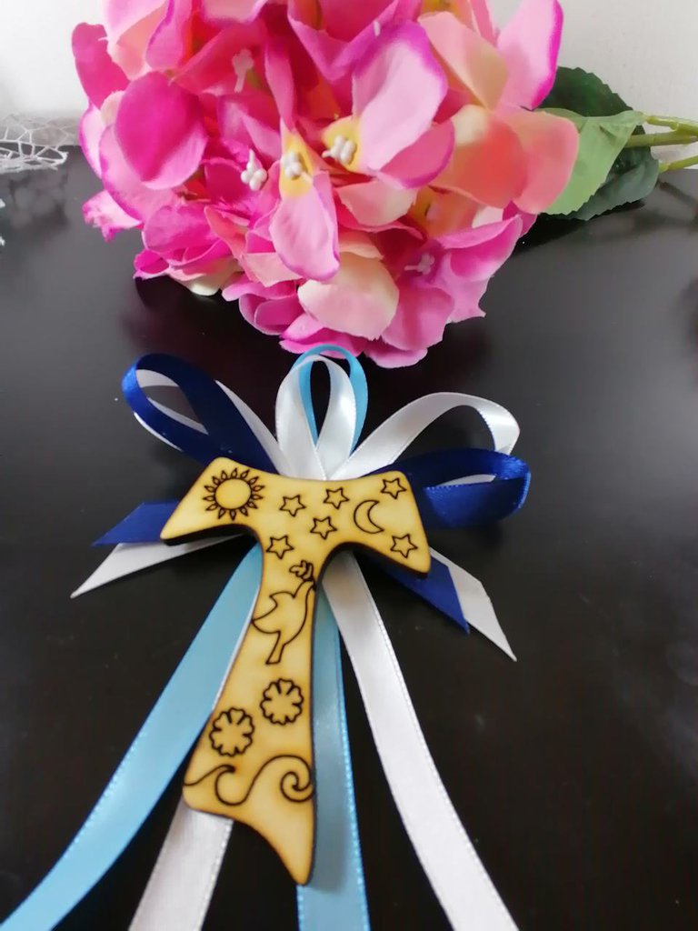 Bastone n legno ntaglato a mano da cornolo con mpugnatura testa d
