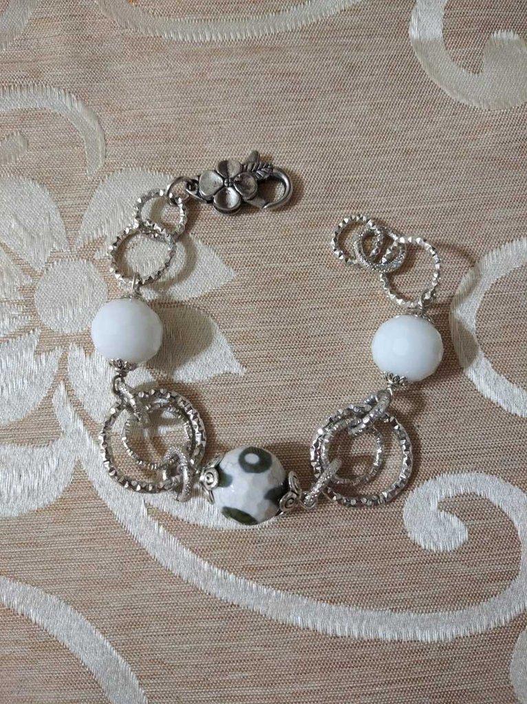 COLLANA CON PIETRE preziose sfaccettate da 3-4 mm di rubino di