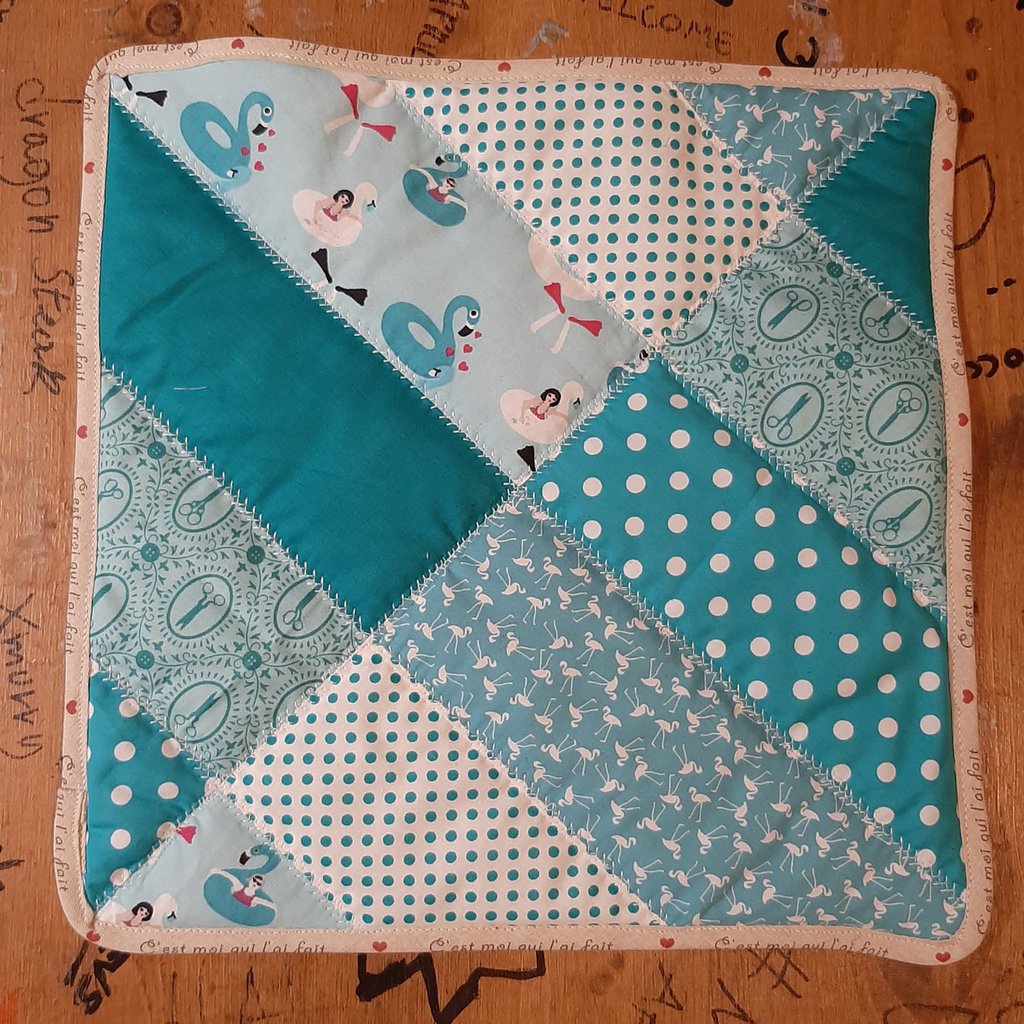 McCall's Kit di cartamodello patchwork per pantaloncini e pantaloni, design codice M8408, taglie 6 8 10 12 14