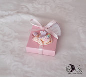 bomboniera bebè con scatolina portaconfetti rosa per bimba personalizzabile 