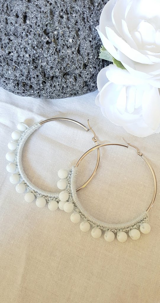 Orecchini A Cerchio Grandi In Vetro Marrone 50mm Con Perle Finte E Pietre Semipreziose – Lunghi 70mm, Chiusura A Gancio