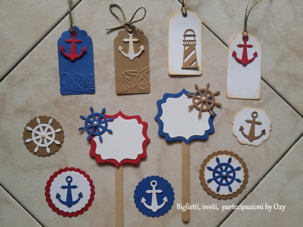 Apribottiglie Manuale A Forma Di Timone Con Ancora In Metallo - Bomboniera Originale A Tema Mare In Scatola Plexiglass 10x8 Cm