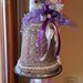 Campana pasquale in latta, decorazioni floreali, lilla, bianco