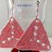 Orecchini crochet triangolari rosa