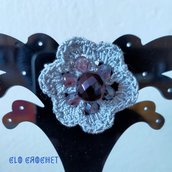 Anello crochet fiore grigio e viola