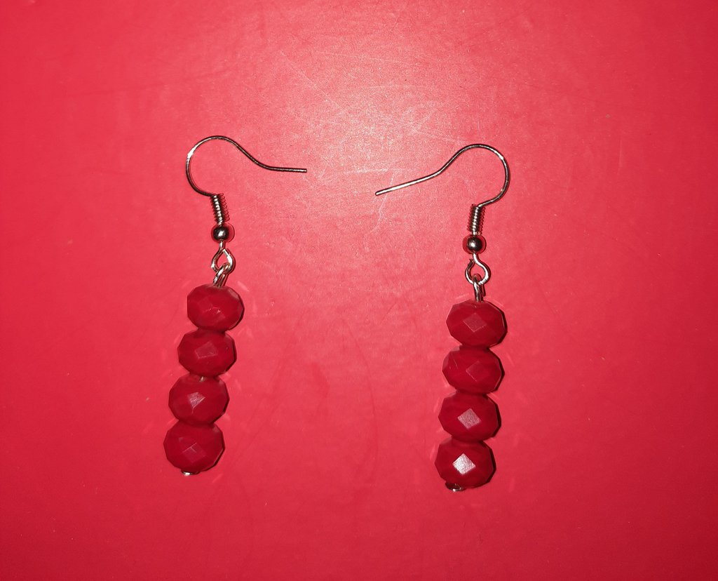 Orecchini pendenti a forma di labbra rosse di moda per le donne