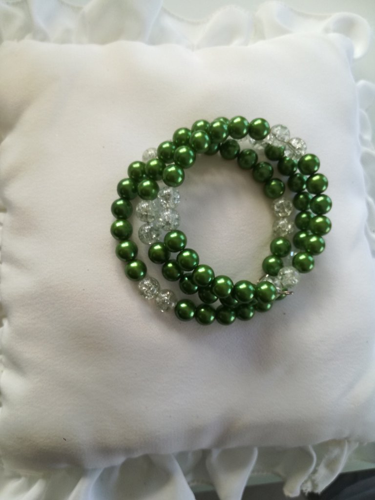 Accessorize Set di braccialetti verdi con perline MODA DONNA Accessori Set bigiotteria Verde sconto 60% Verde/Silver Unica 