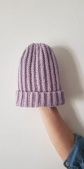 Cappello di lana color lavanda