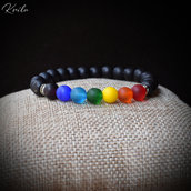 Bracciale arcobaleno perle vetro satinate colorate e nere distanziatori rondelle strass grigio