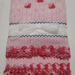Coppia asciugamani in spugna di colore rosa 🎀 con bordure in filo di cotone rosa acceso 💗 sfumato.