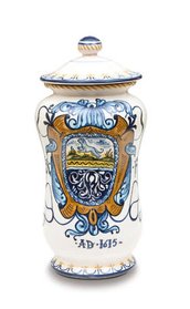 Vaso in ceramica di Castelli con coperchio modello araldico cm 36