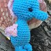 Cavalluccio marino amigurumi all'uncinetto