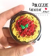 Specchietto da borsa - cibo in miniatura - spaghetti formaggio mozzarella, pomodoro e basilico - idea regalo