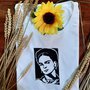 T-shirt ricamata personalizzata '' Frida''