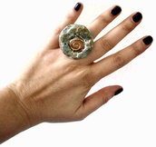 Etnic gold roman ring