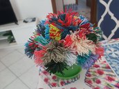 Vasetto con garofani realizzati a mano - multicolor