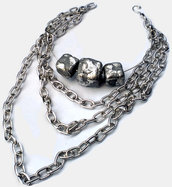 Etnic silver cubes and chains necklace