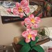 orchidea rosa all'uncinetto