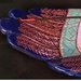 Brucia incenso manufatto di ceramica forma mano di Fatima con decoro graffito multicolore