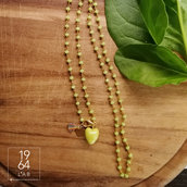 Collana catena a rosario con perline verdi e cuore in ceramica smaltata