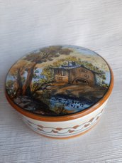 Scatola cilindrica in ceramica di castelli dipinta a mano cm 9x4