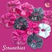 Scrunchies in satin, personalizzati con iniziali