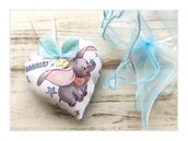 Bomboniera Cuore di Stoffa Dumbo Stampa Personalizzata Primo Compleanno Nascita 