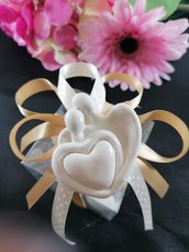 Sposini cuore stilizzati  in gesso ceramico profumato su scatola pvc 6x6x6