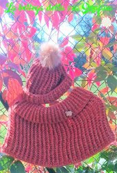 Coordinato coprispalle/cappello all'uncinetto in lana Mohair ruggine