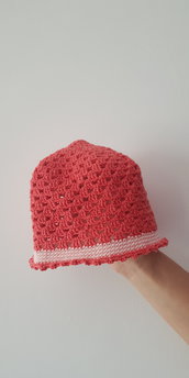 Cappello bambina in cotone corallo 