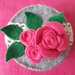 Scatolina portaoggetti in pannolenci, con applicazioni floreali, colore rosa 🌺 fucsia.