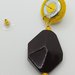 ORECCHINI MODA con bottone in velluto senape e grande sasso nero lucido in resina, orecchini di tendenza, orecchini trendy, pezzo unico
