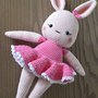 CONIGLIETTO BALLERINA ALL'UNCINETTO AMIGURUMI ROSA