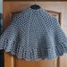 Mantellina della nonna grigio lurex. Scialle della nonna. Poncho. Coprispalle fatto a mano.