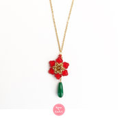 Collana con ciondolo in tessitura di perline “Stella di Natale”