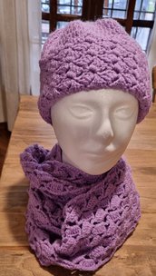 cappello e sciarpa di lana lavanda  donna ragazza fatta a mano uncinetto